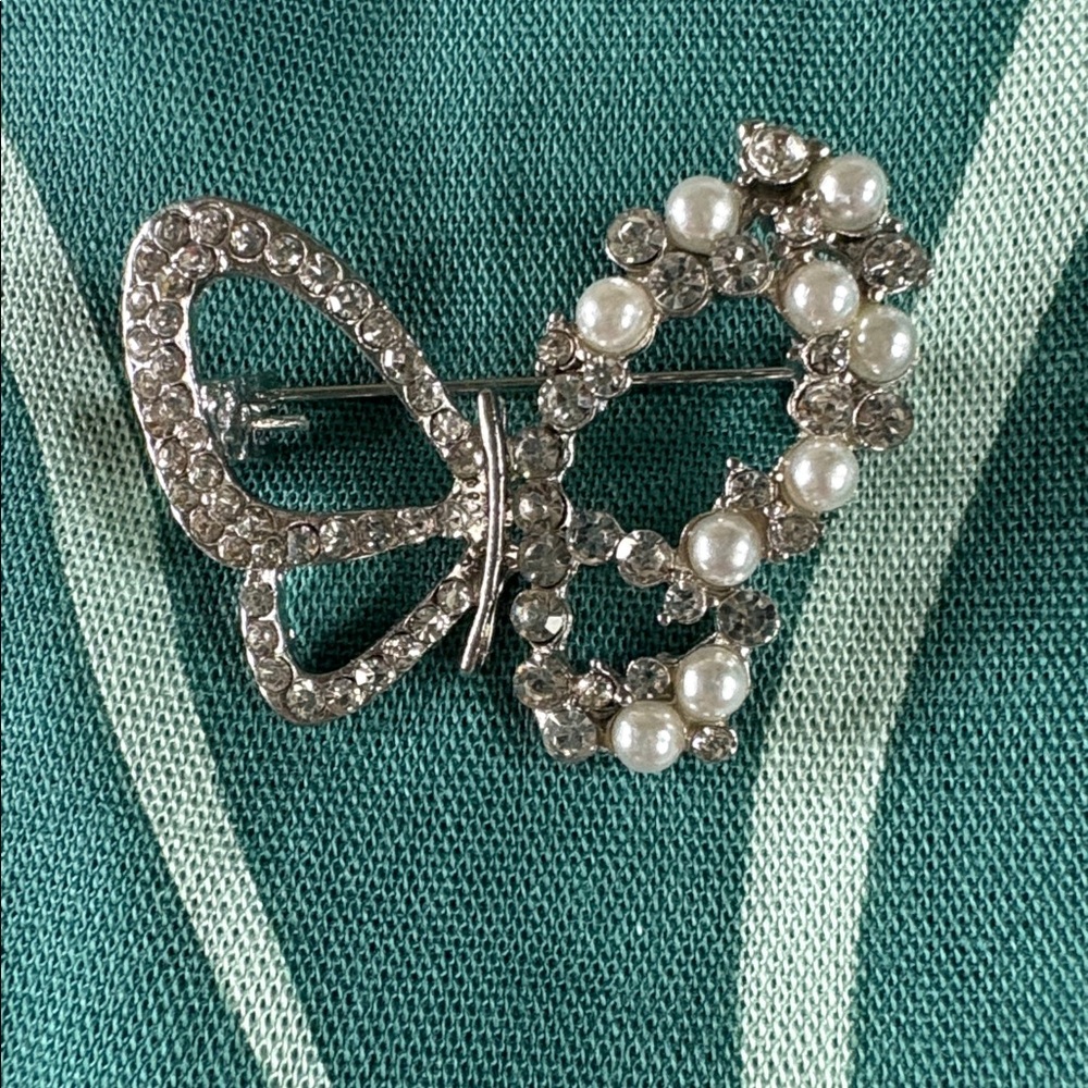 Silver and Pearl butterfly Brooch